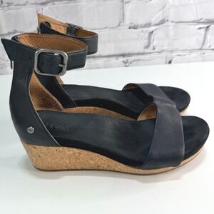 UGG Zoe II Black Leather Wedge Sandals Womens 8 Ankle Strap Cork Back Zip Logo